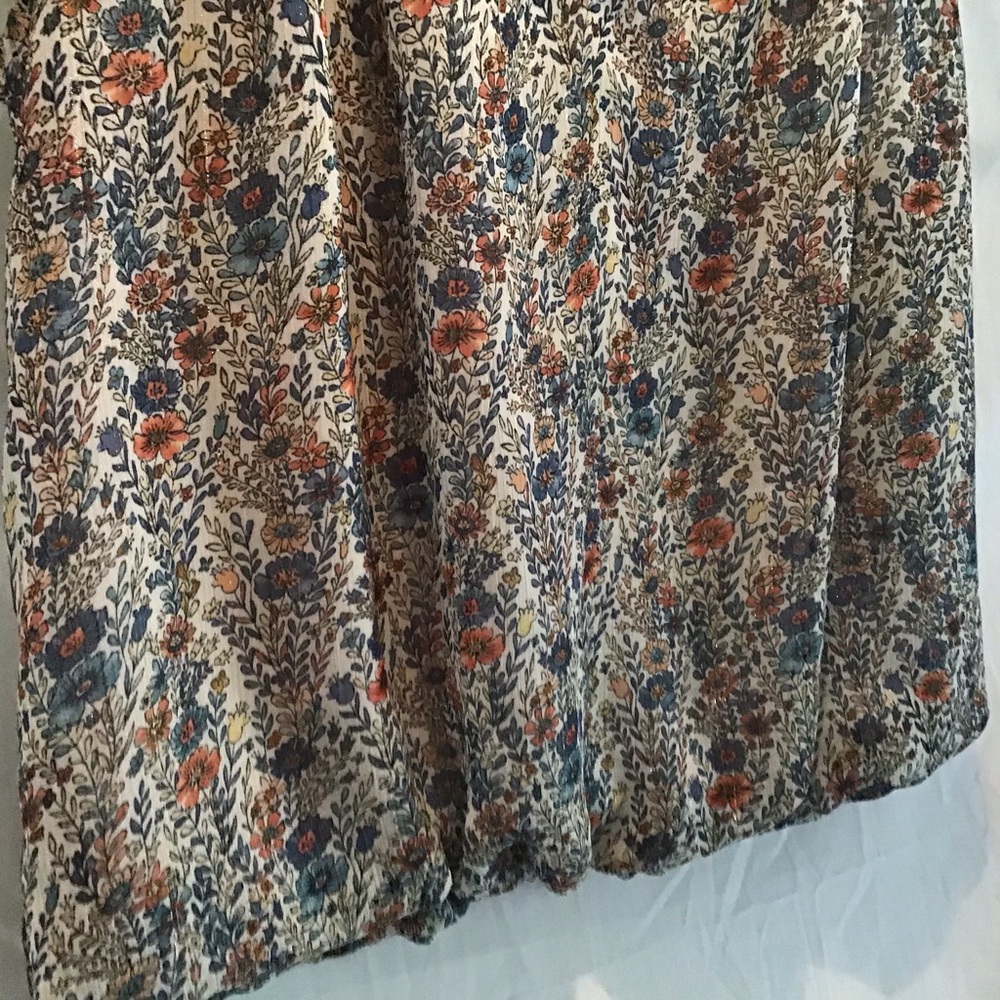 Rose + Olive Sleeveless Top - Picture 8 of 9